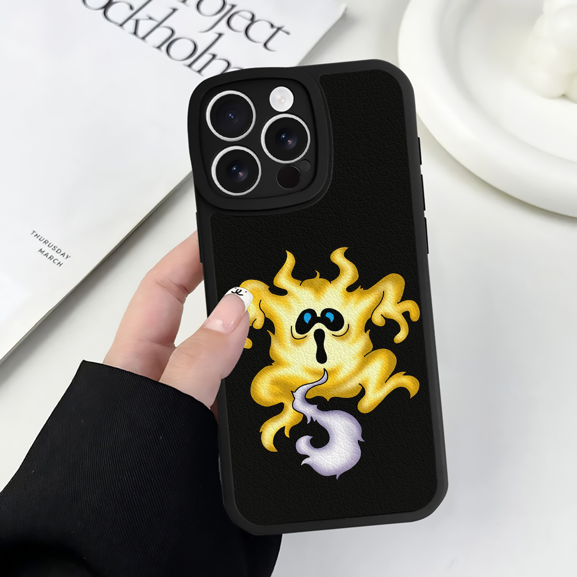 （画像用） ドラゴンクエスト Doragon Kuesuto Dragon Quest 【iPhone 16シリーズ対応】シリコンスマホケース（レザー調） 材質：シリコン